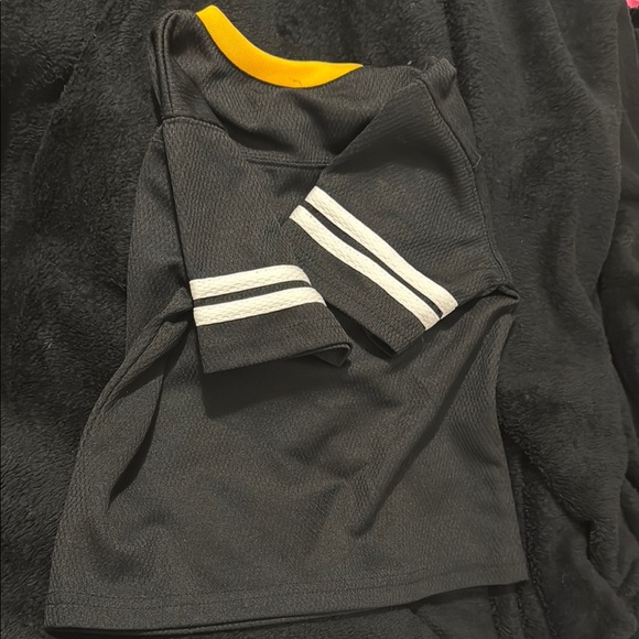 Team Apparel Kids Black and Yellow Steelers Jersey - Picture 15 of 15